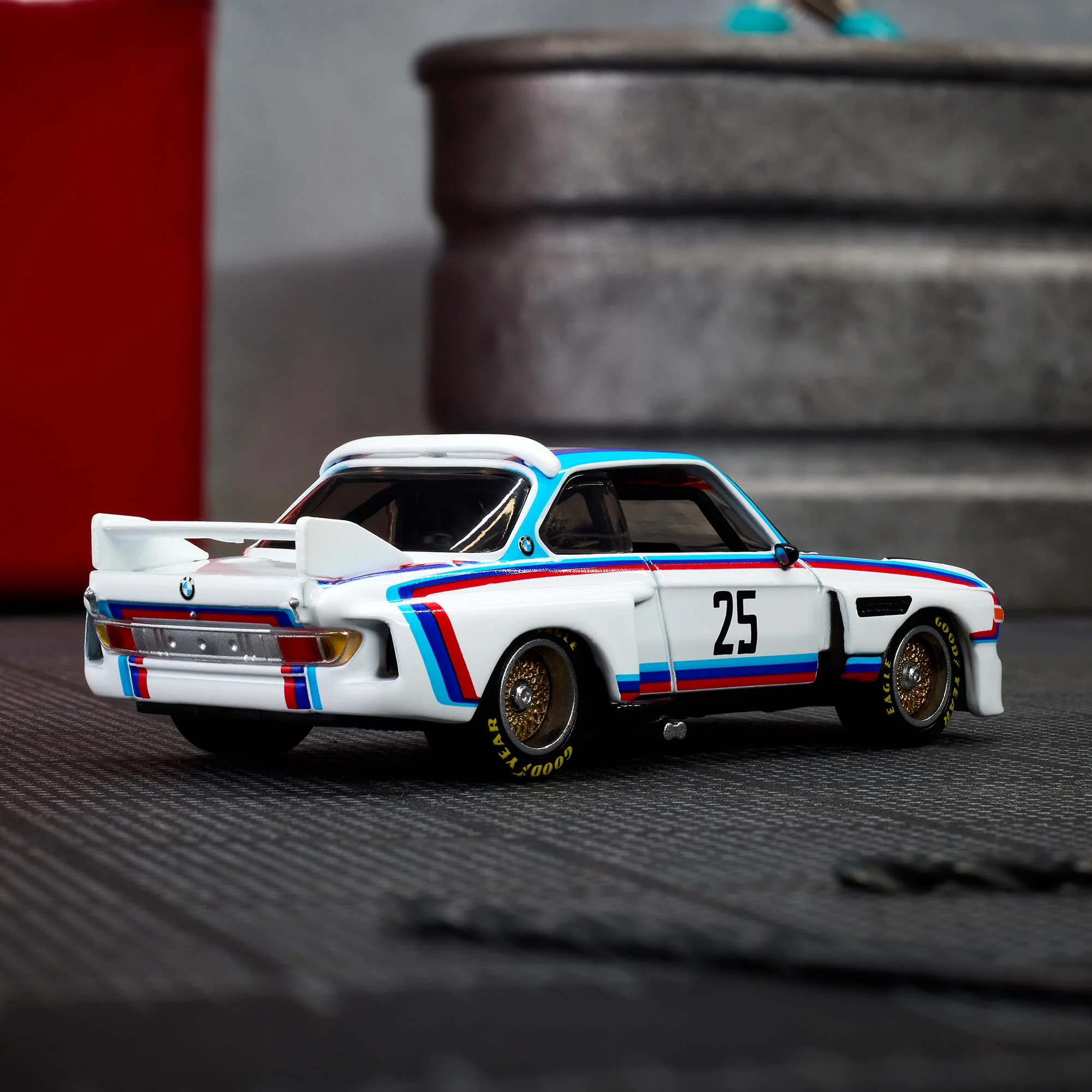 Hot Wheels Elite 64 1975 BMW 3.0 CSL Race - Image 2
